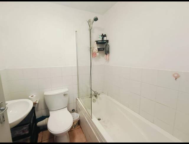 2 BEDROOM APARTMENT FOR SALE IN PAROW CENTRAL